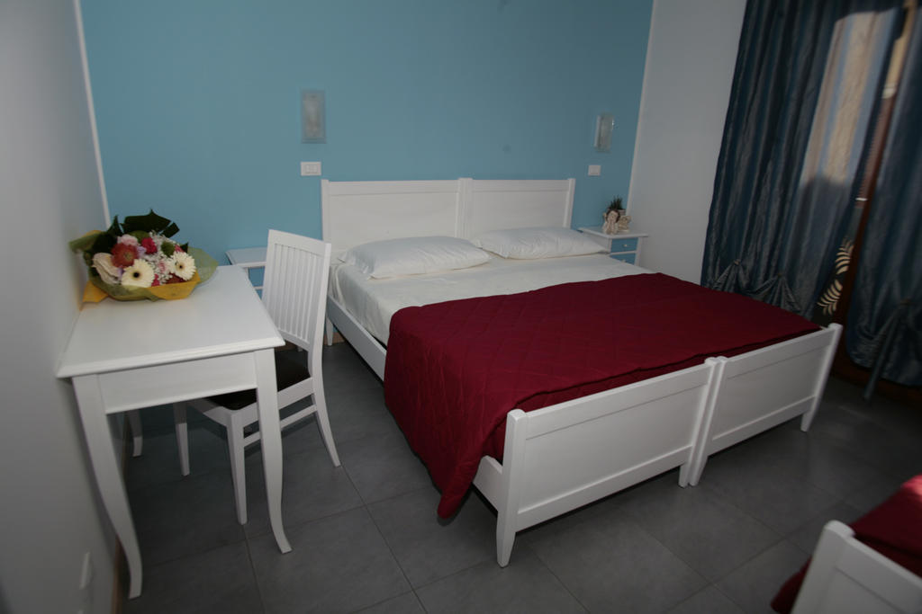 Comun Nuovo Bed & Breakfast Nettuno חדר תמונה