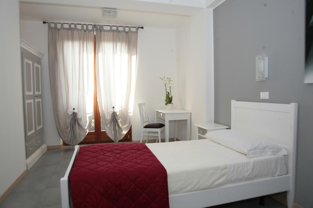 Comun Nuovo Bed & Breakfast Nettuno חדר תמונה